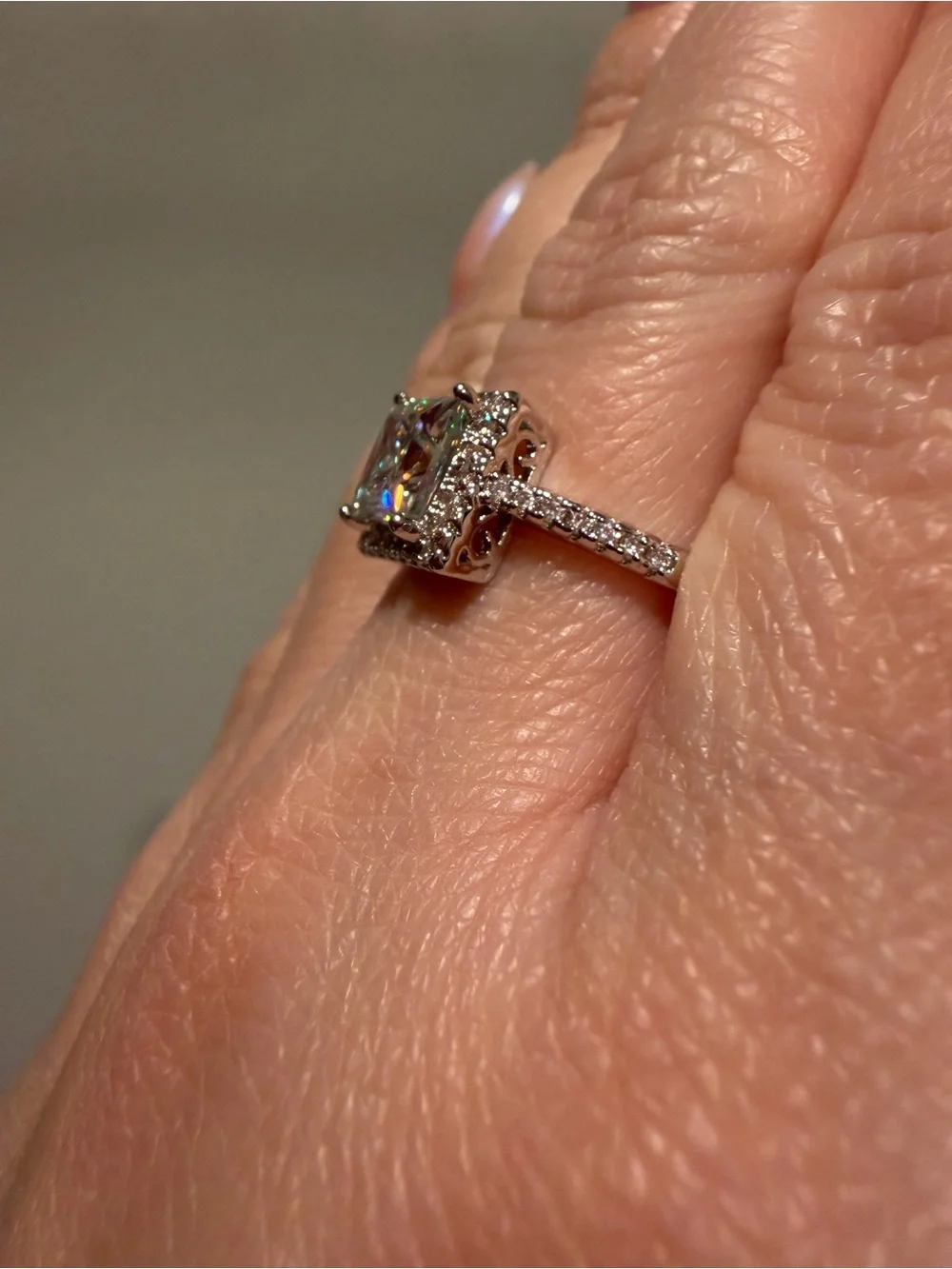 2.0CT GRA MOISSANITE Princess-Cut Engagement Ring in s925 Sterling Silver